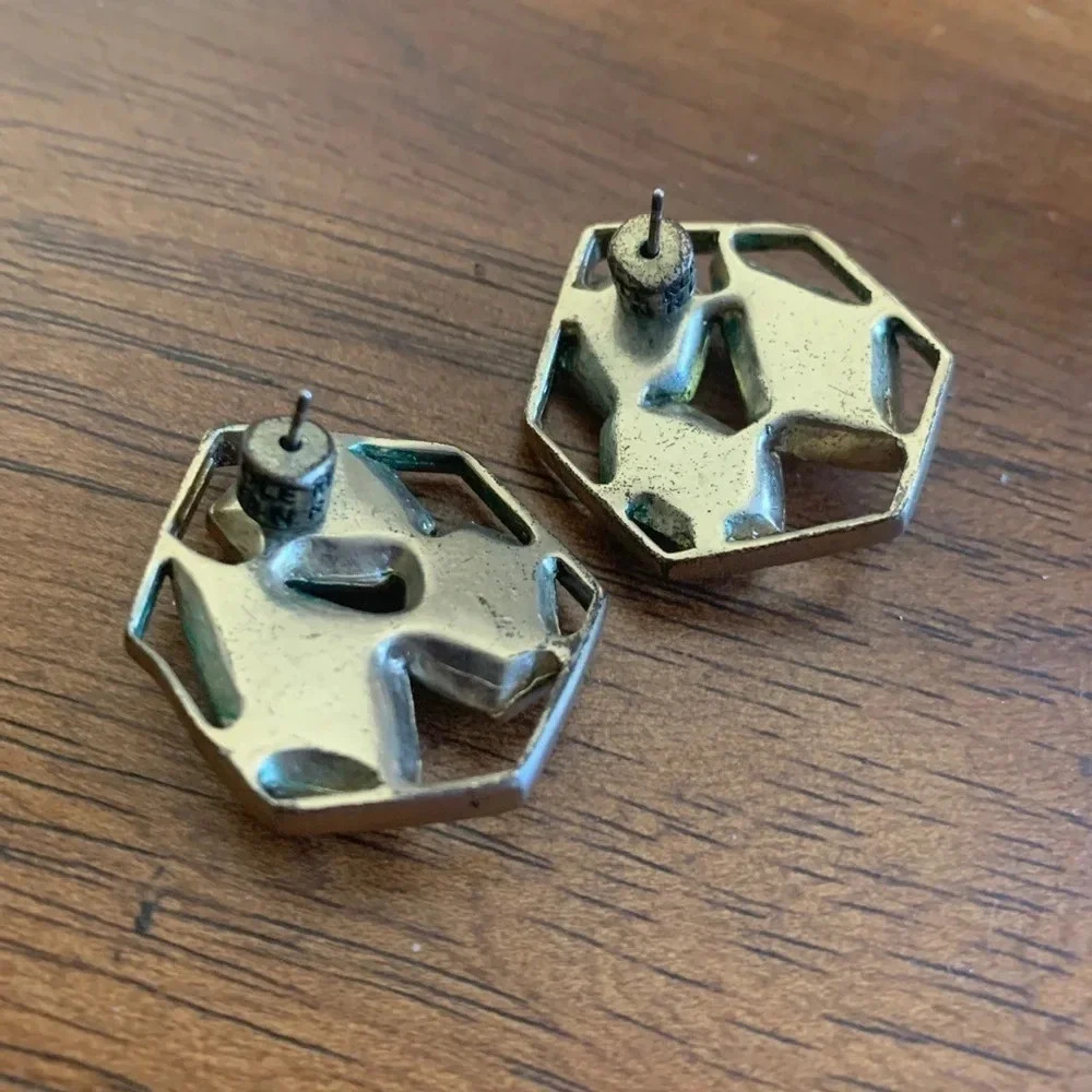 Bundle Of 3 Pairs Of Large Stud Earrings - image 4